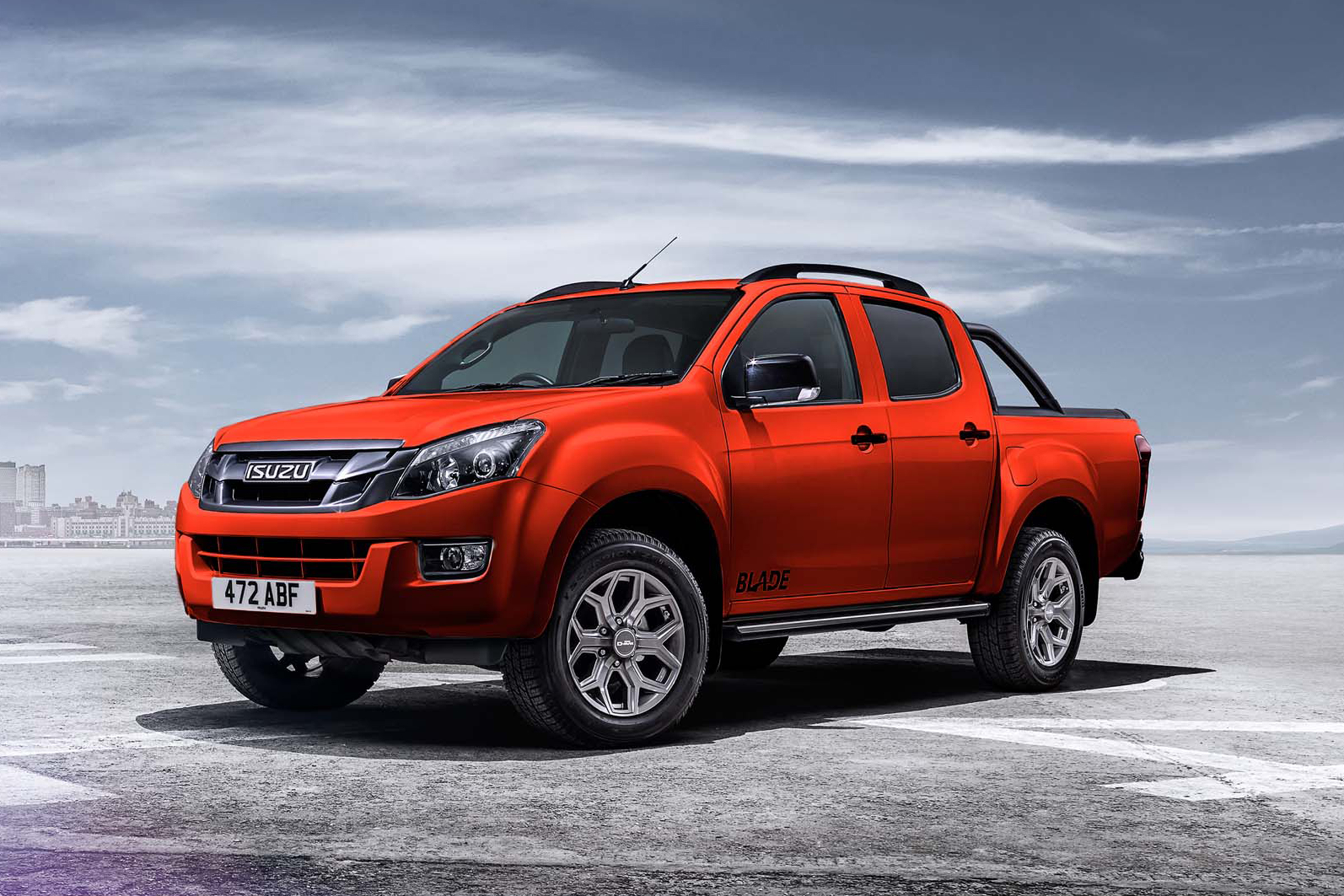 Исудзу. Isuzu d-Max. Пикап Исудзу д-Макс. Isuzu d-Max красный. Исудзу внедорожники д Макс.