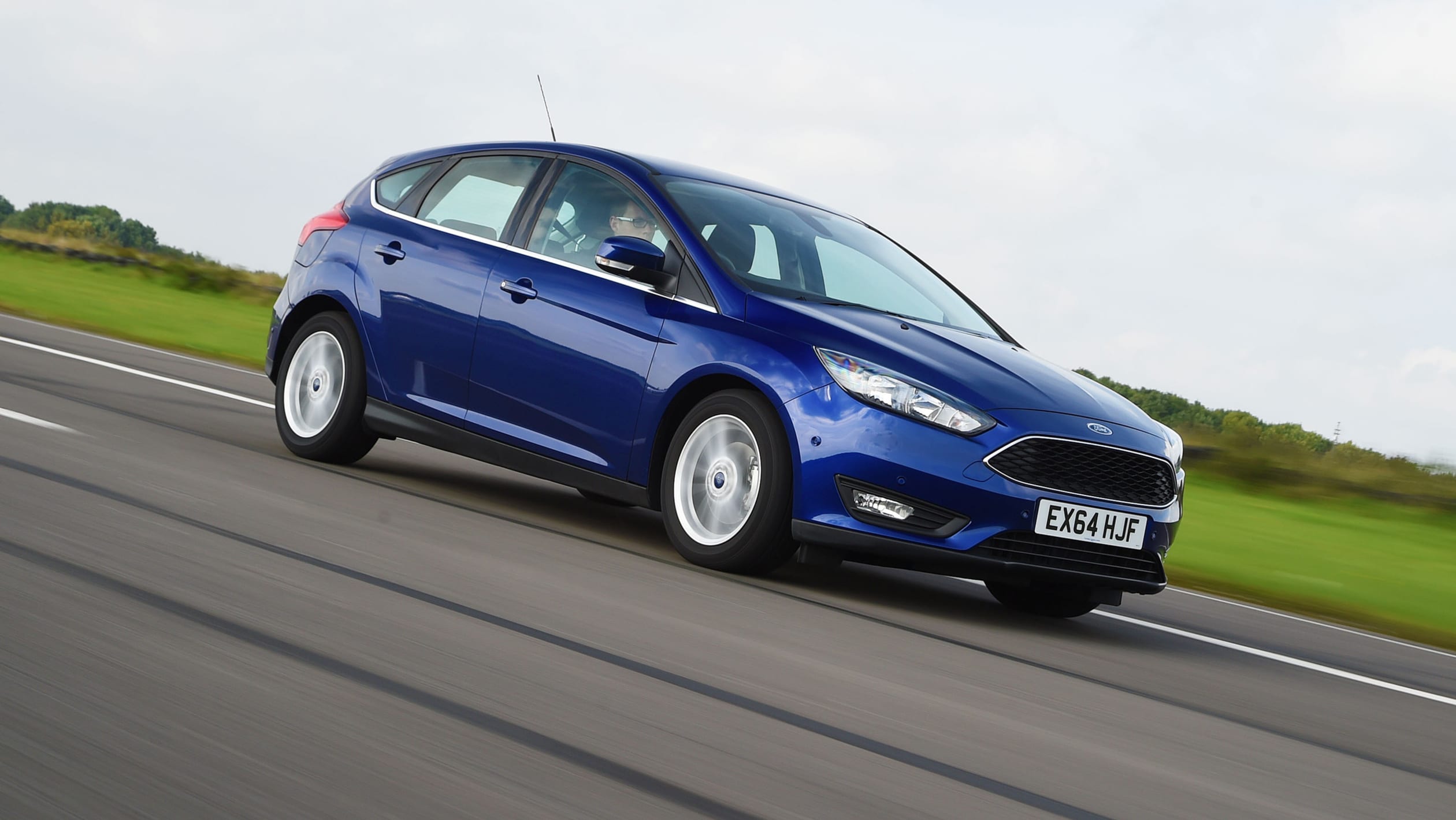 Ford Focus hatchback pictures | Carbuyer