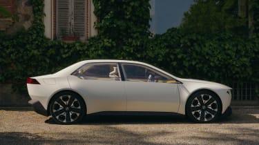 BMW Vision Neue Klasse concept 11