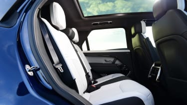 2022 Range Rover Sport - rear seats