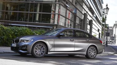 2021 BMW 320e