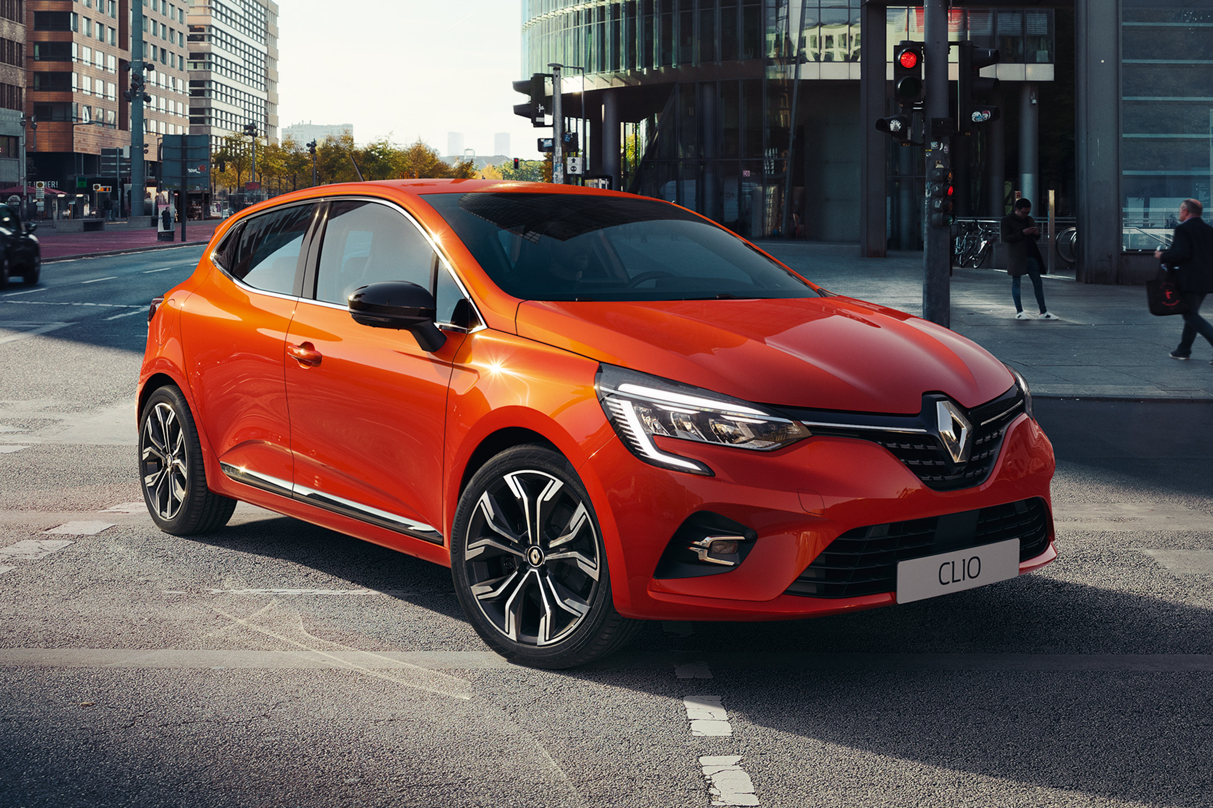 New 2020 Renault Clio E Tech Hybrid Model Starts At £19595 Pictures
