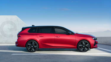 2023 Vauxhall Astra Electric Sports Tourer - side