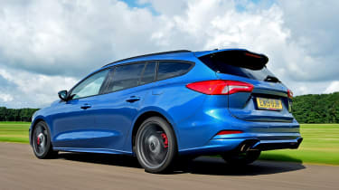 Ford Focus ST Estate rear 3/4 tracking