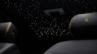 Rolls-Royce Cullinan Black Badge Starlight headliner