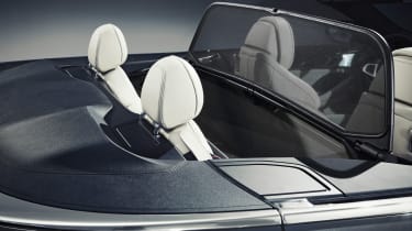 2019 BMW 8 Series Convertible interior