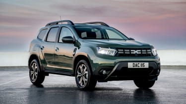 Dacia Duster SUV front 3/4 static