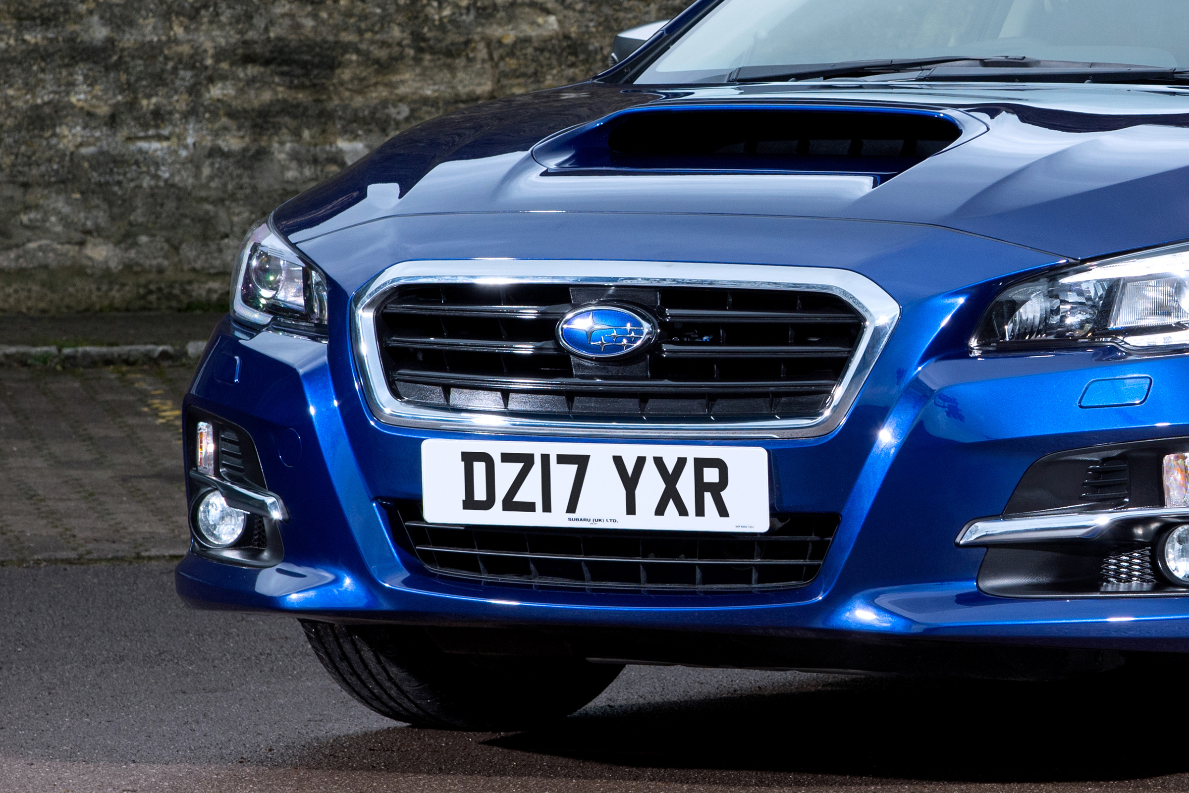 How To Buy Or Transfer A Personalised Number Plate Carbuyer