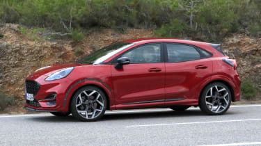 2020 Ford Puma ST - front 3/4 view passing 
