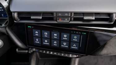 Alfa Romeo Junior infotainment