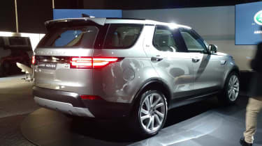The forward-swept &#039;C&#039; pillar is borrowed from the smaller Discovery Sport
