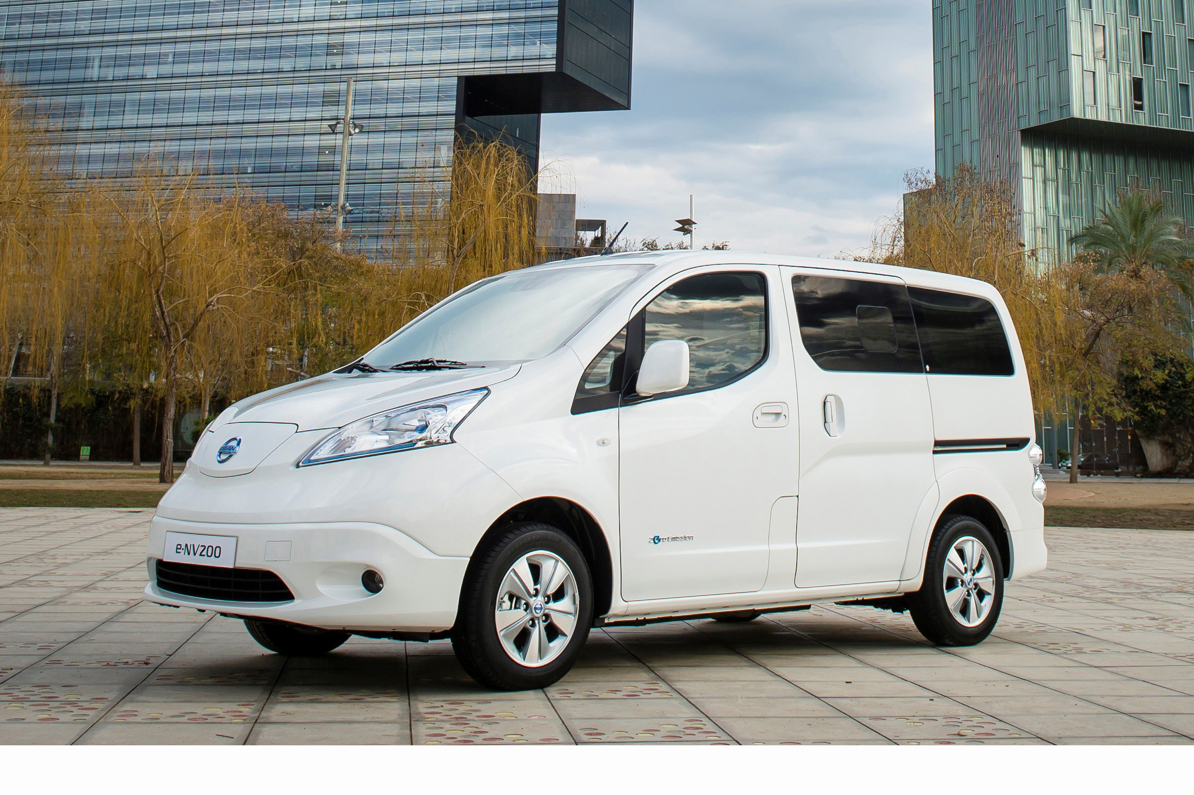 Nissan announces range boost for eNV200 van Carbuyer