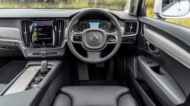 Volvo V90 Cross Country interior