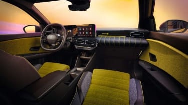 Renault 5 revealed 6