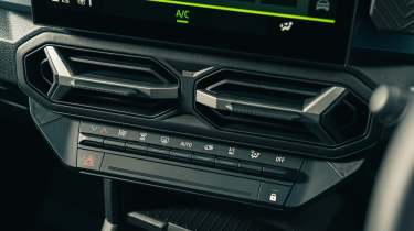 Dacia Duster UK air vents