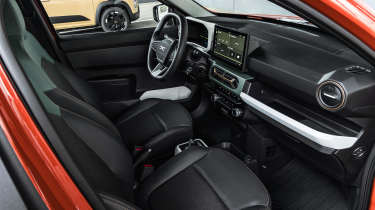 Dacia Spring facelift front seats