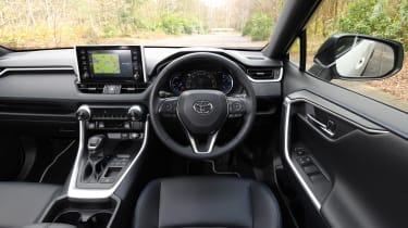 Toyota RAV4 - interior