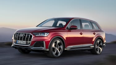 Audi Q7 SUV facelift front 3/4 tracking