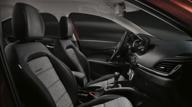2020 Fiat Tipo Cross - interior 