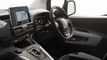 Citroen Berlingo 2021 - interior 