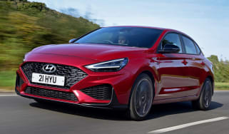 Hyundai i30 Fastback N Line front 3/4 tracking