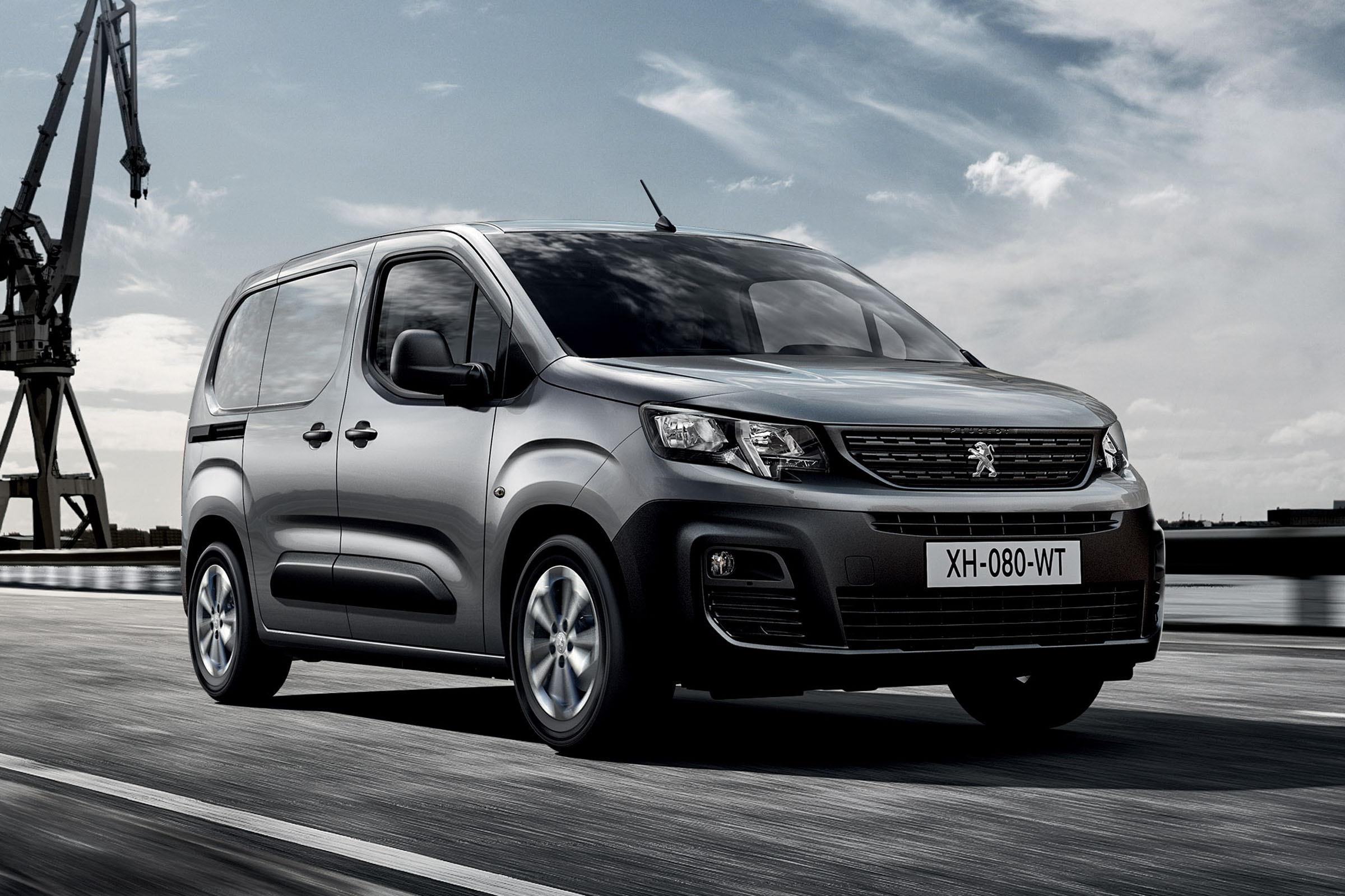 2018 Peugeot Partner van: specs and on-sale date | Carbuyer