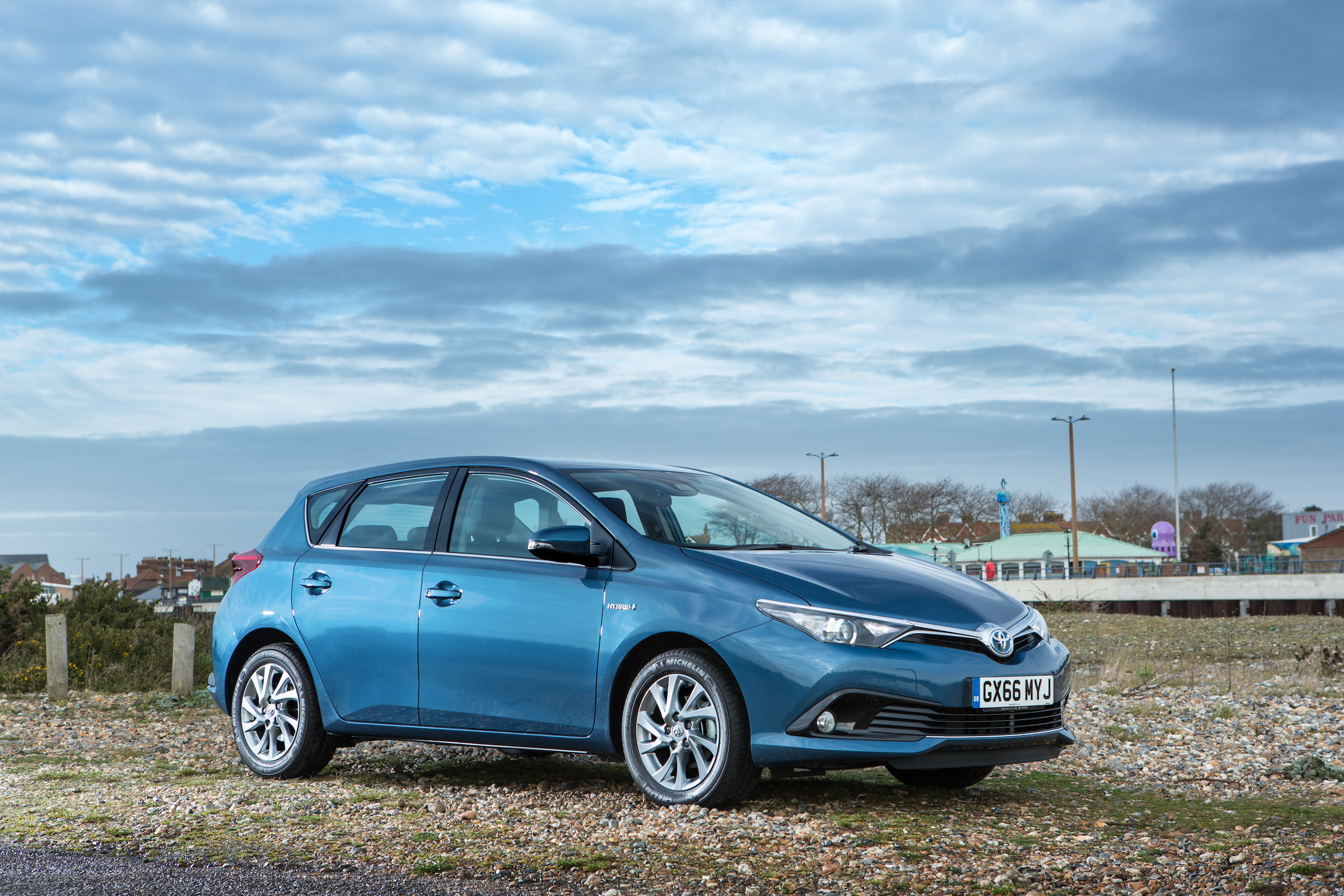 Toyota Auris Hybrid Owner Reviews MPG Problems Reliability Carbuyer Toyota Auris Hybrid Owner Reviews MPG Problems Reliability Carbuyer
