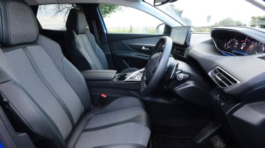 Peugeot 3008 SUV front seats