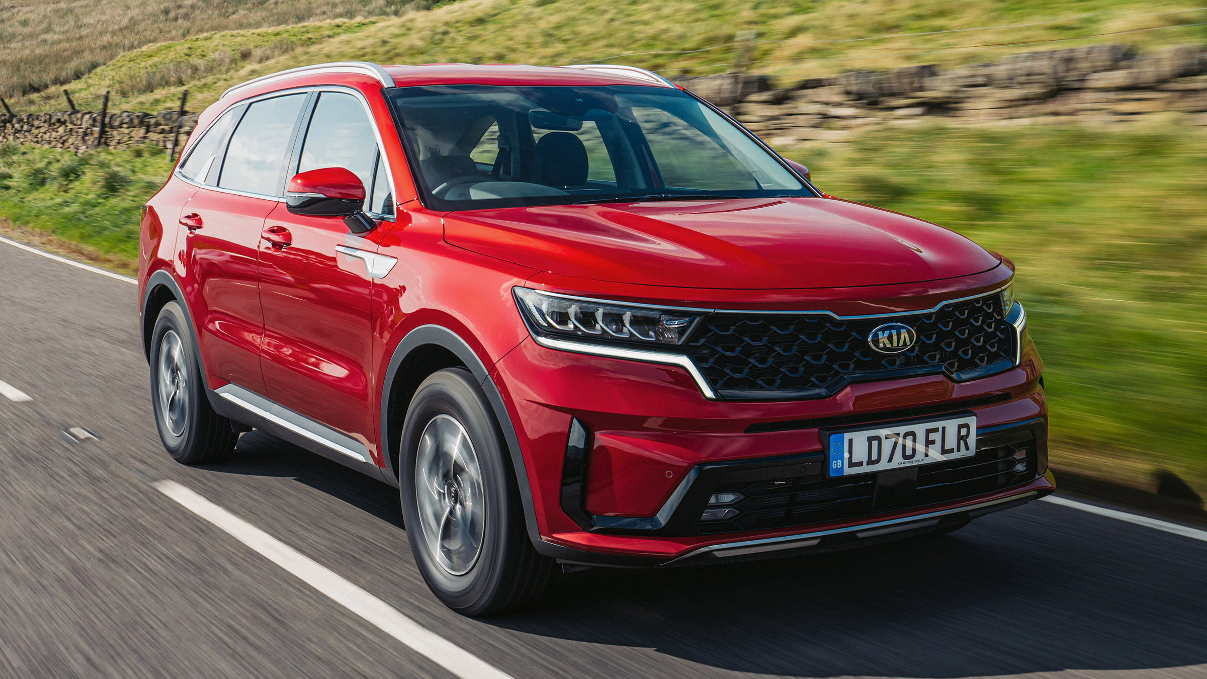 Kia Sorento 2021 красный