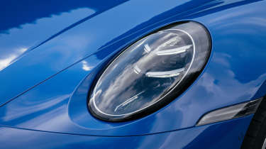 Porsche 911 992.2 Carrera headlights