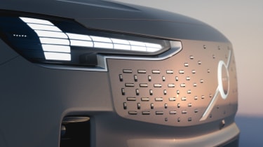 Volvo EM90 front fascia close up