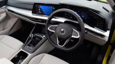 Volkswagen Golf Estate steering wheel