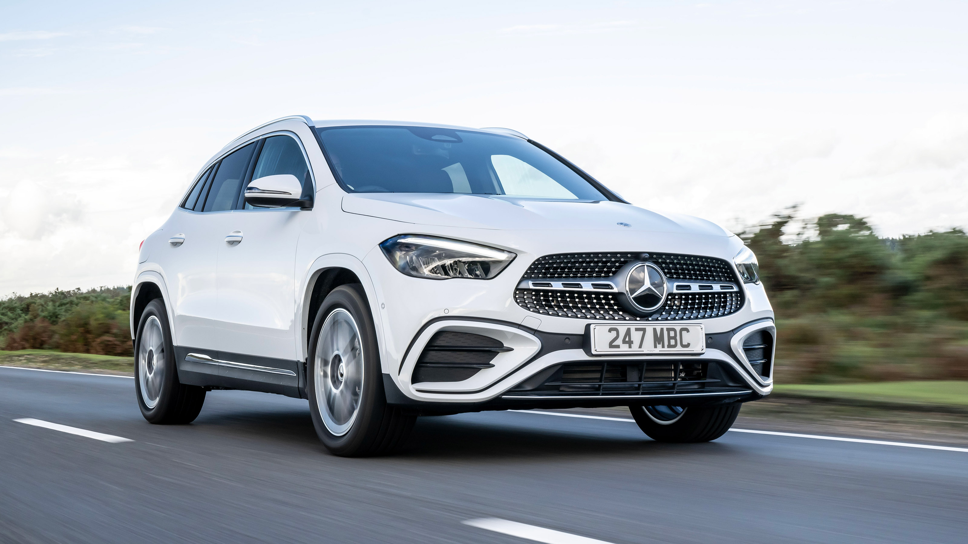 Mercedes GLA SUV - Engines, drive & performance 2024