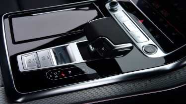Audi Q8 facelift gearlever