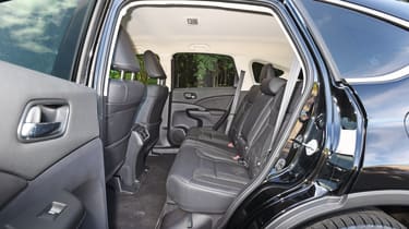 Honda CR-V - rear seats 