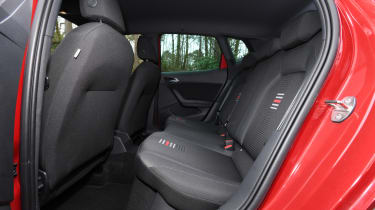 SEAT Arona FR Sport - rear seats