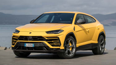 In strada mode, the Urus is at its most civilized, but never becomes truly comfortable