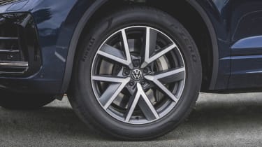 Volkswagen Touareg facelift alloy wheels