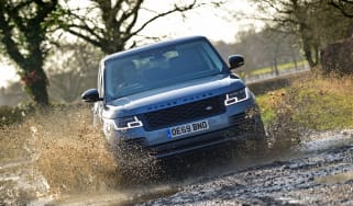 2020 Range Rover Vogue P400 - Dynamic off-road