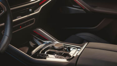 2023 BMW X6 - centre console