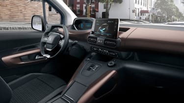 Peugeot e-Rifter interior