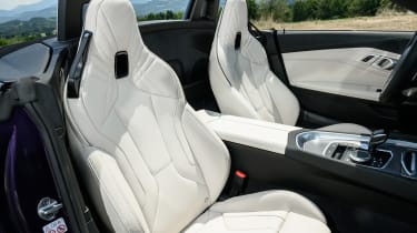 2022 BMW Z4 - seats