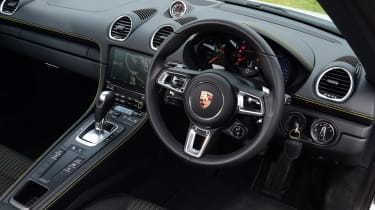Porsche 718 Cayman coupe interior