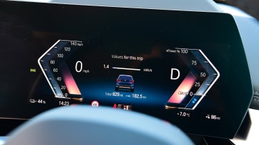 BMW iX1 digital dials