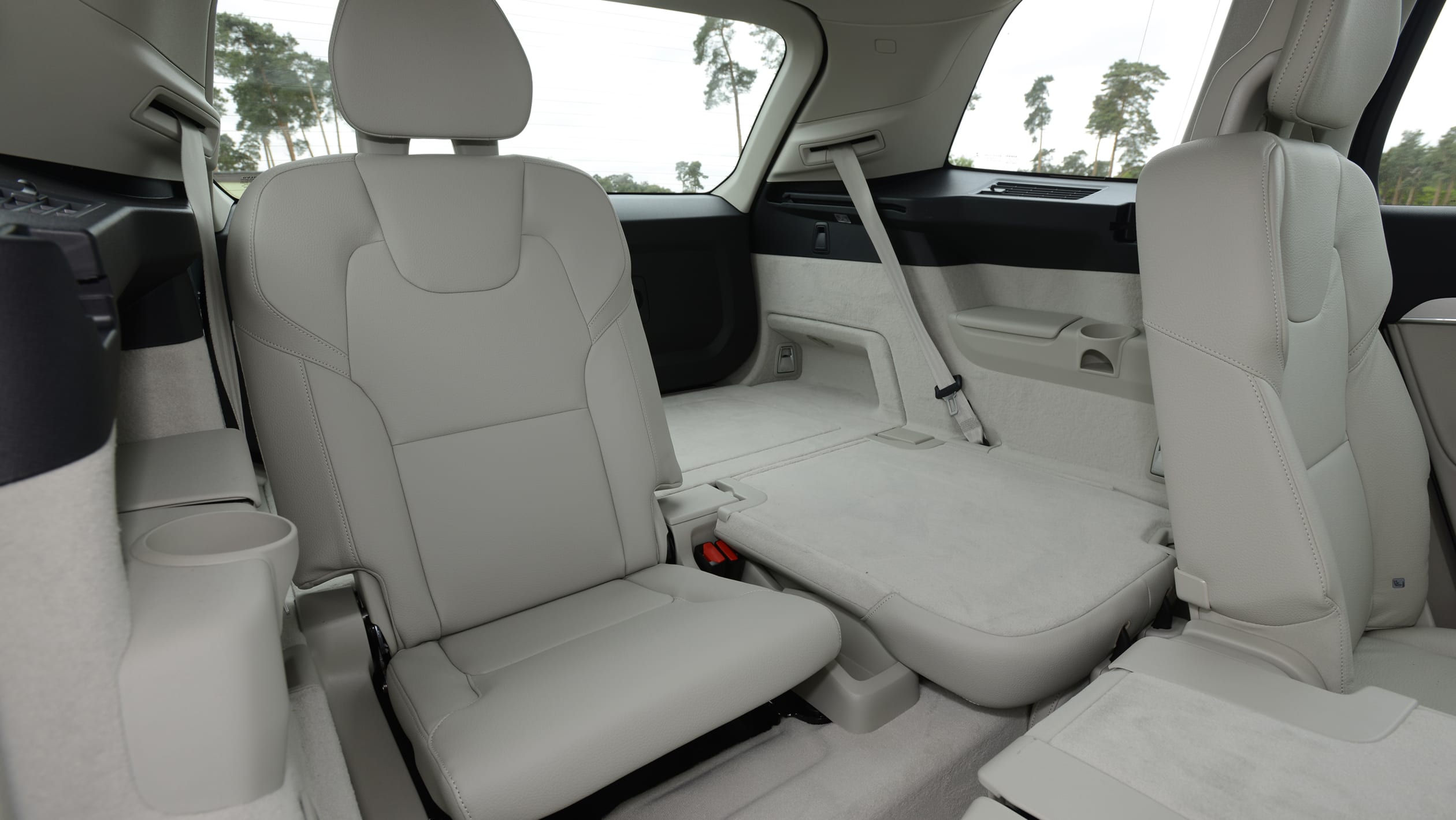 Volvo xc90 7 местный. Volvo xc90 7 местный салон. Вольво хс90 7 местный. Volvo xc90 7 мест. Volvo xc90 2008.