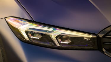 BMW 3 Series saloon headlights