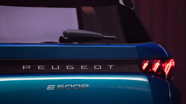 Peugeot E-5008 SUV rear