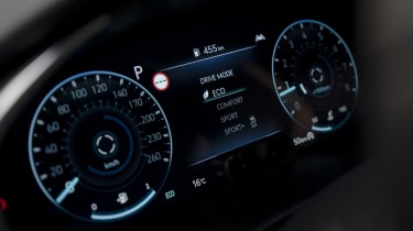 Genesis G70 Shooting Brake dials - Eco mode