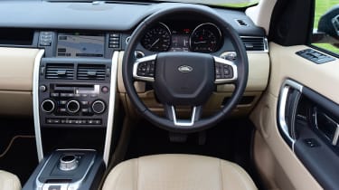 Land Rover Discovery Sport - interior 