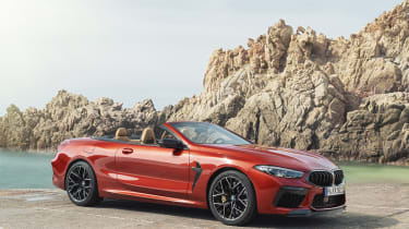 BMW M8 Competition convertible - front view 3/4 static 